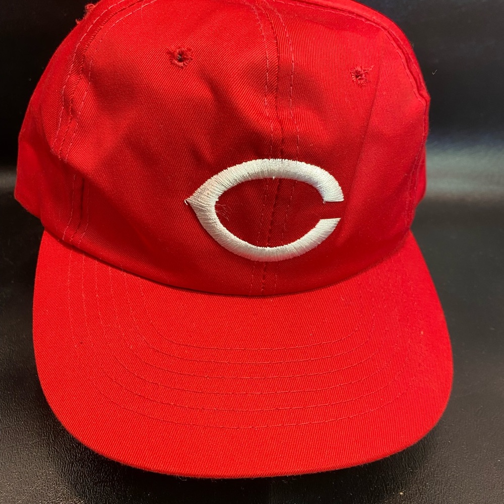 Embroidered adjustable Cincinnati Reds ball hat - Picture 2 of 6